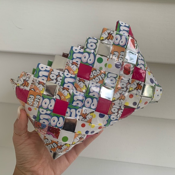 Blow pop clutch! - Picture 2 of 4